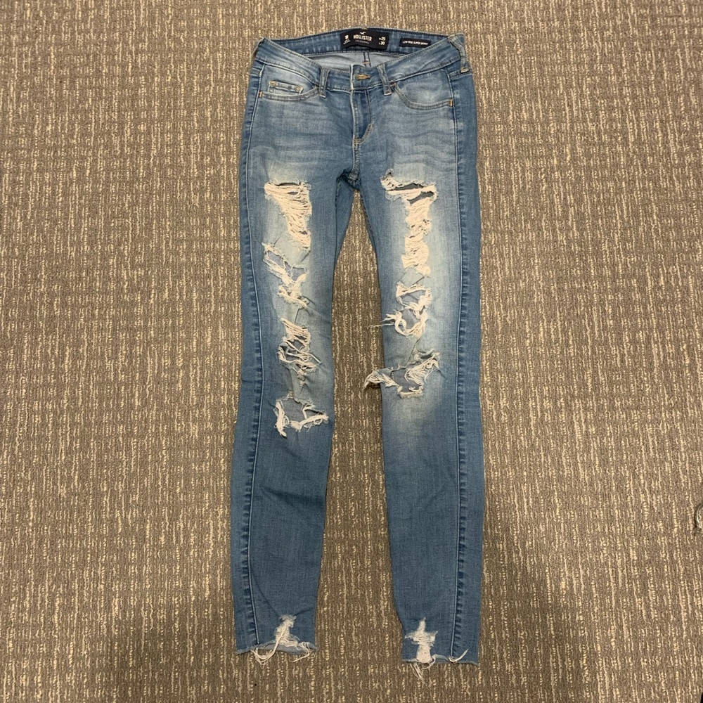 Hollister Ripped Skinny Jeans